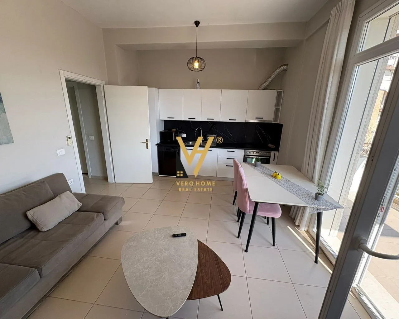 JEPET APARTAMENT 2+1+2+2BLK ME QERA KOPSHTI ZOOLOGJIK 850 EU 3