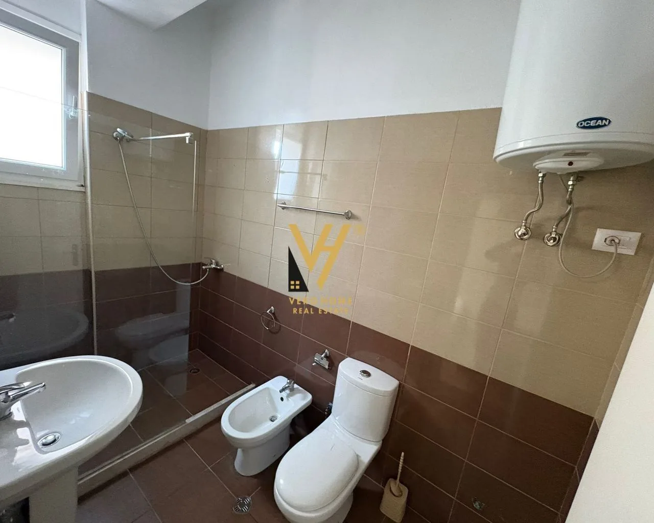 JEPET APARTAMENT 2+1+2+2BLK ME QERA KOPSHTI ZOOLOGJIK 850 EU 5
