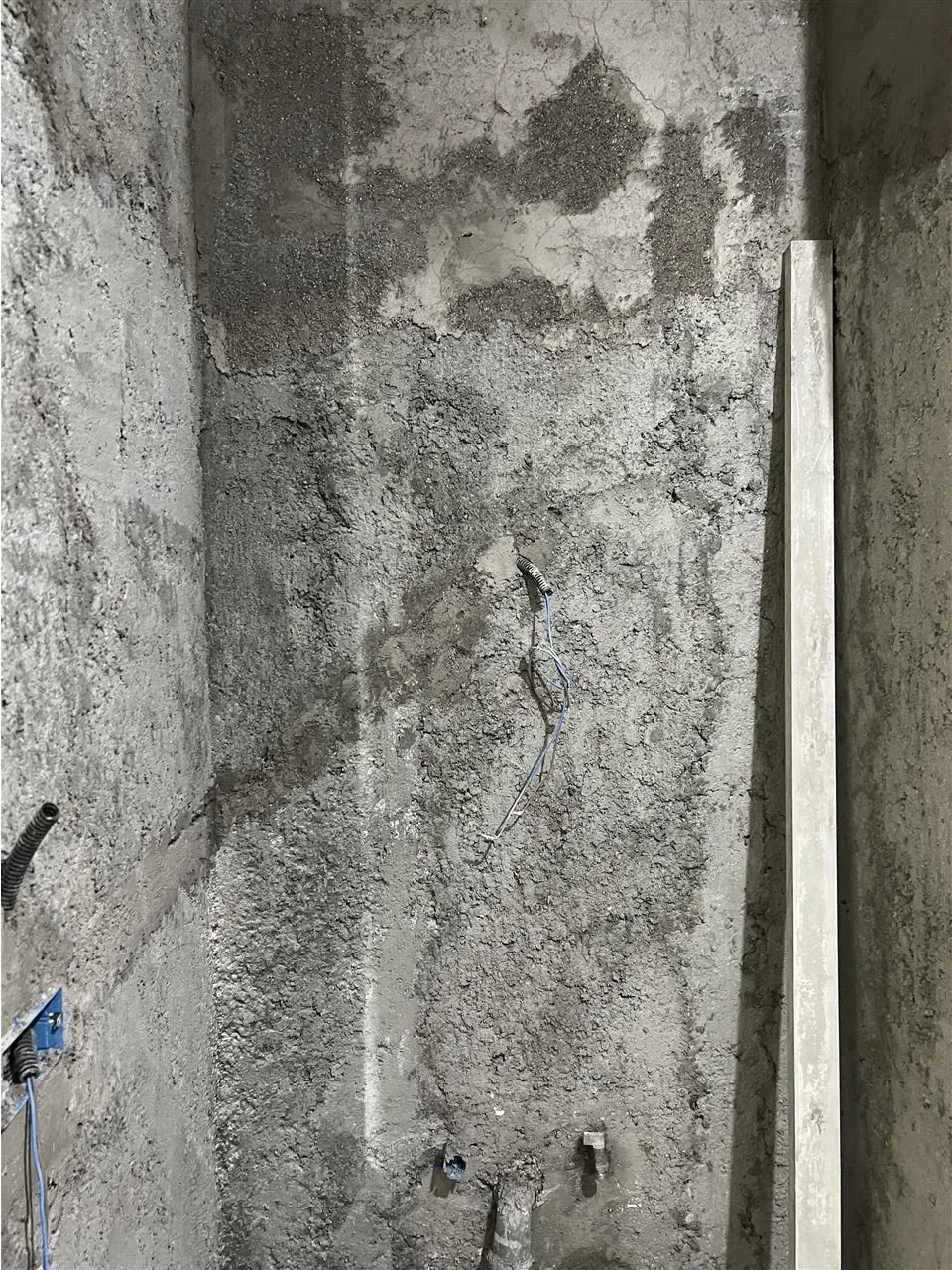 Bojaxhi, Suvatime punime gipsi dhe patinime 18