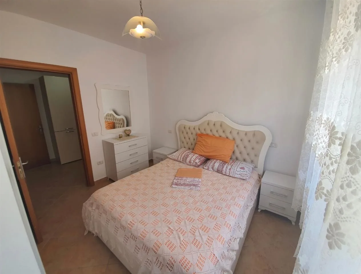 Jepet me QERA ditore Ap.2+1 në Plazhin e Durrësit 6