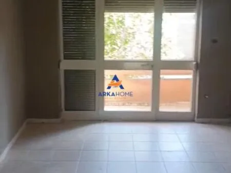 Ambjent Biznesi Me Qera » Rruga e Kavajës, Tirane 9