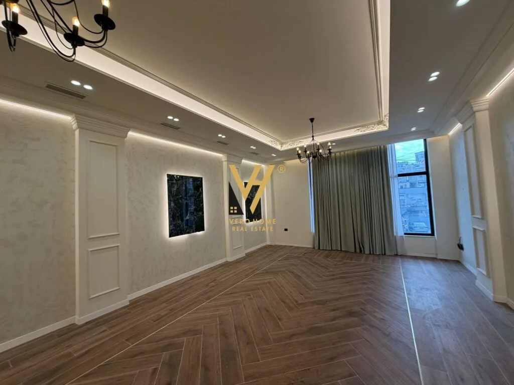 SHITET AMBIENT BIZNESI 222 M2 TE BUNKART 270.000 EURO 2