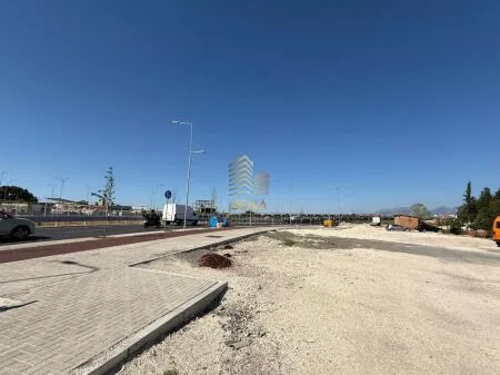 Jepet me qira Toke 1500 m², Laprake -Unaza e Madhe, 2000 Euro 5