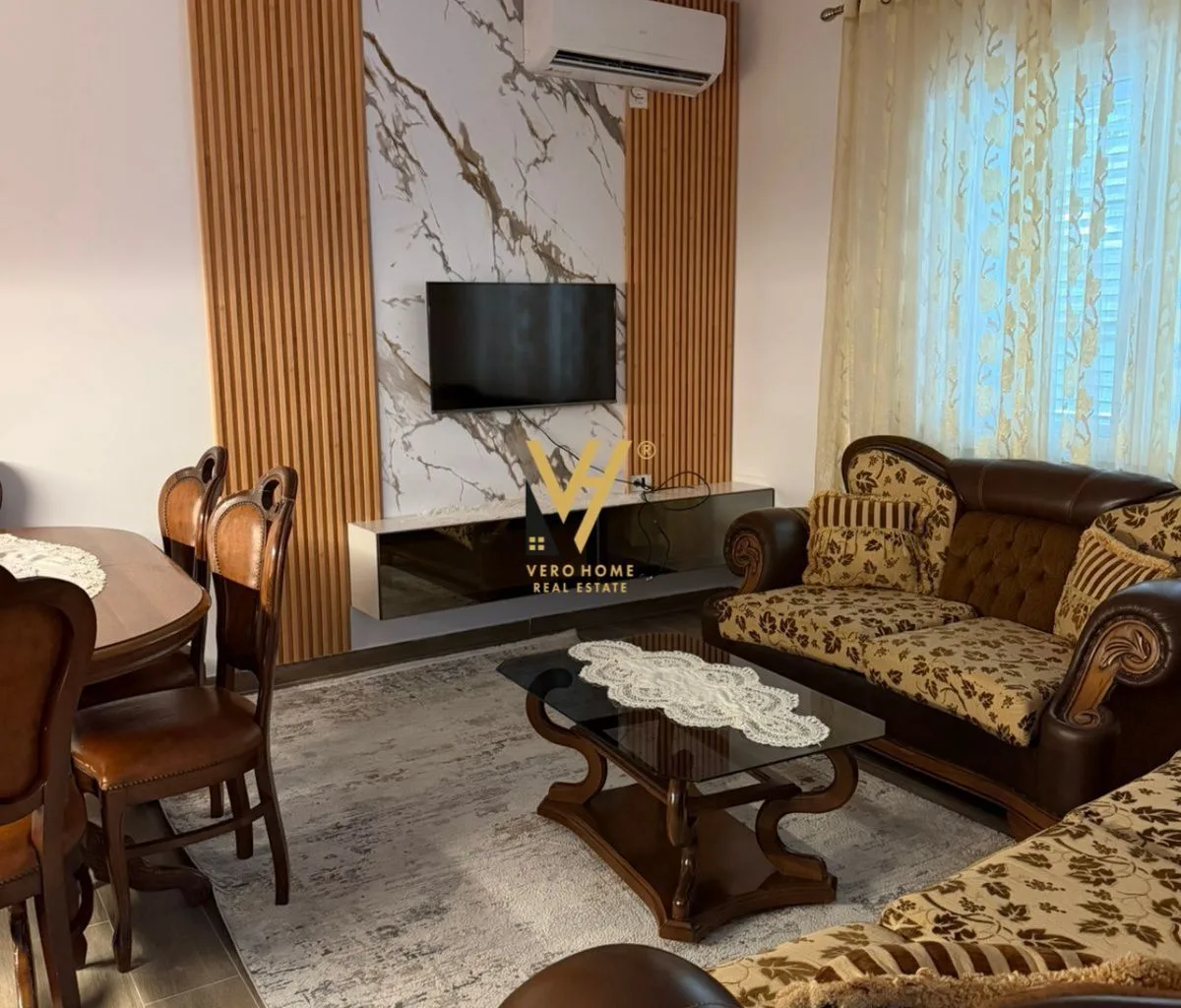 JEPET HYRJE 2+1 ME QIRA TE SIRI KODRA 600 EURO