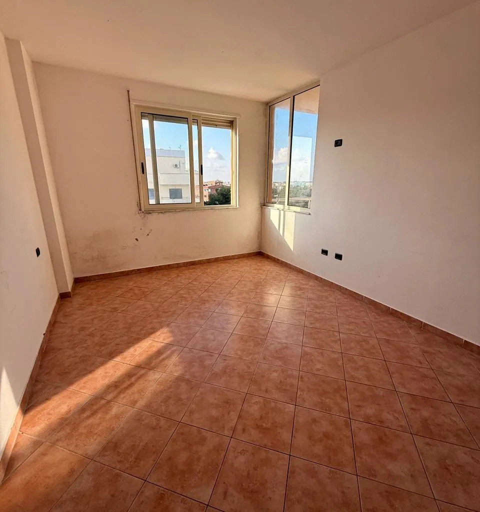 SHITET APARTAMENT 2+1 HOTEL ANTALYA PLAZH, DURRES 7