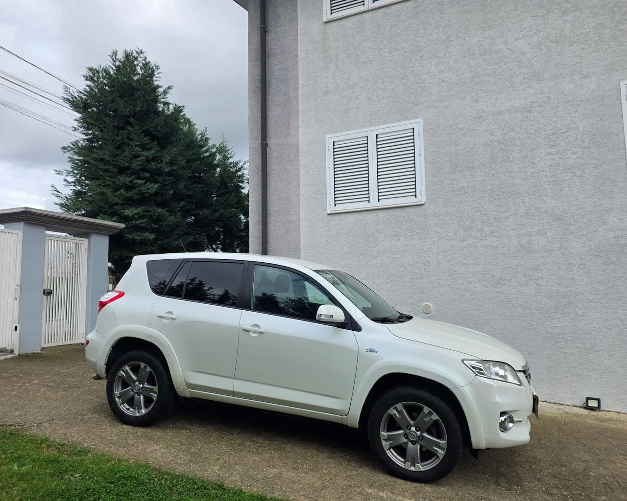 Okazion 0692109064 Toyota Rav4 7500€ Automatike perfekte N 5