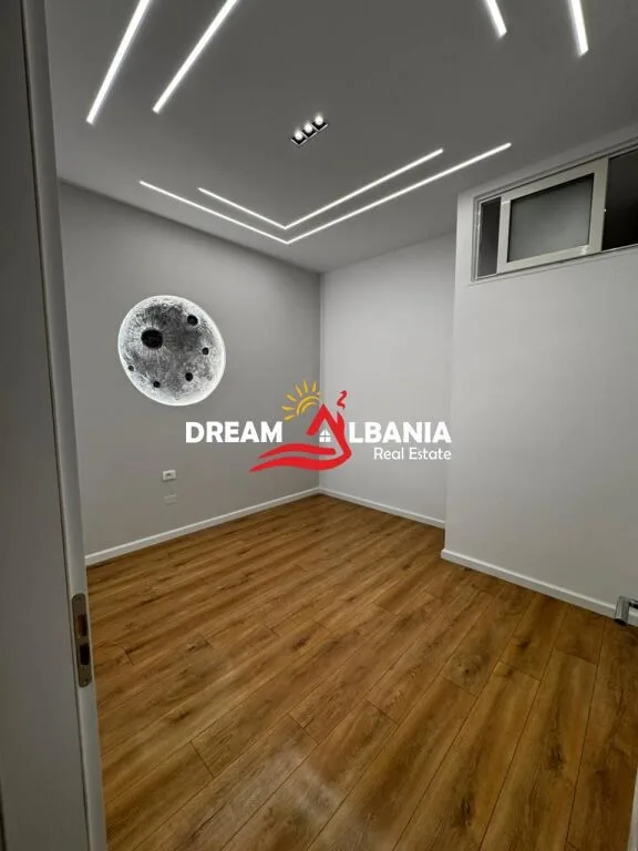 Shitet apartament 2+1 ne Astir prane Vila L 8