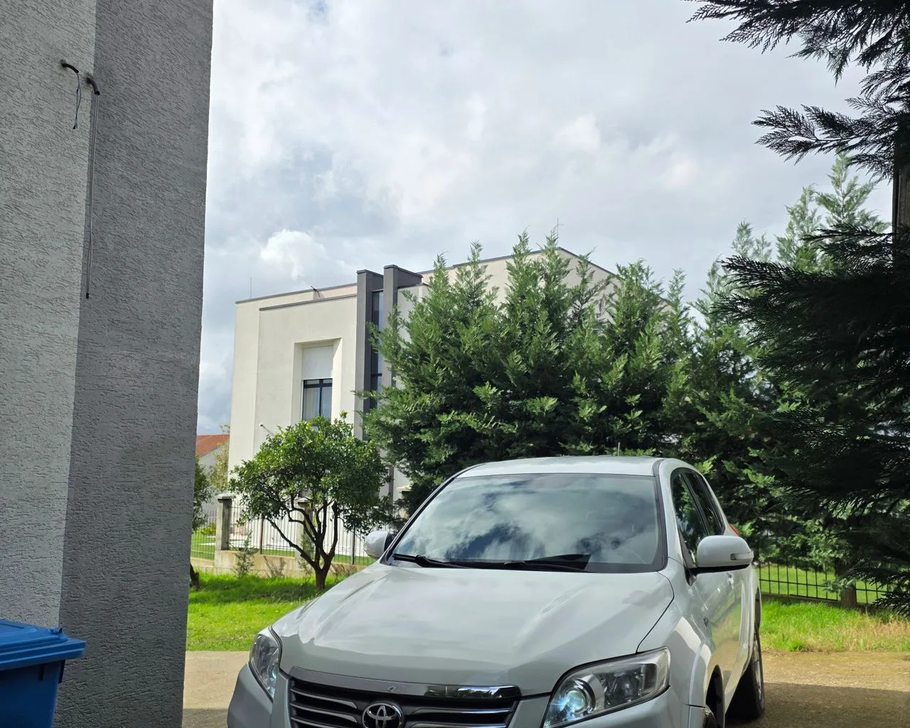 Okazion 0692109064 Toyota Rav4 7500€ Automatike perfekte N 6