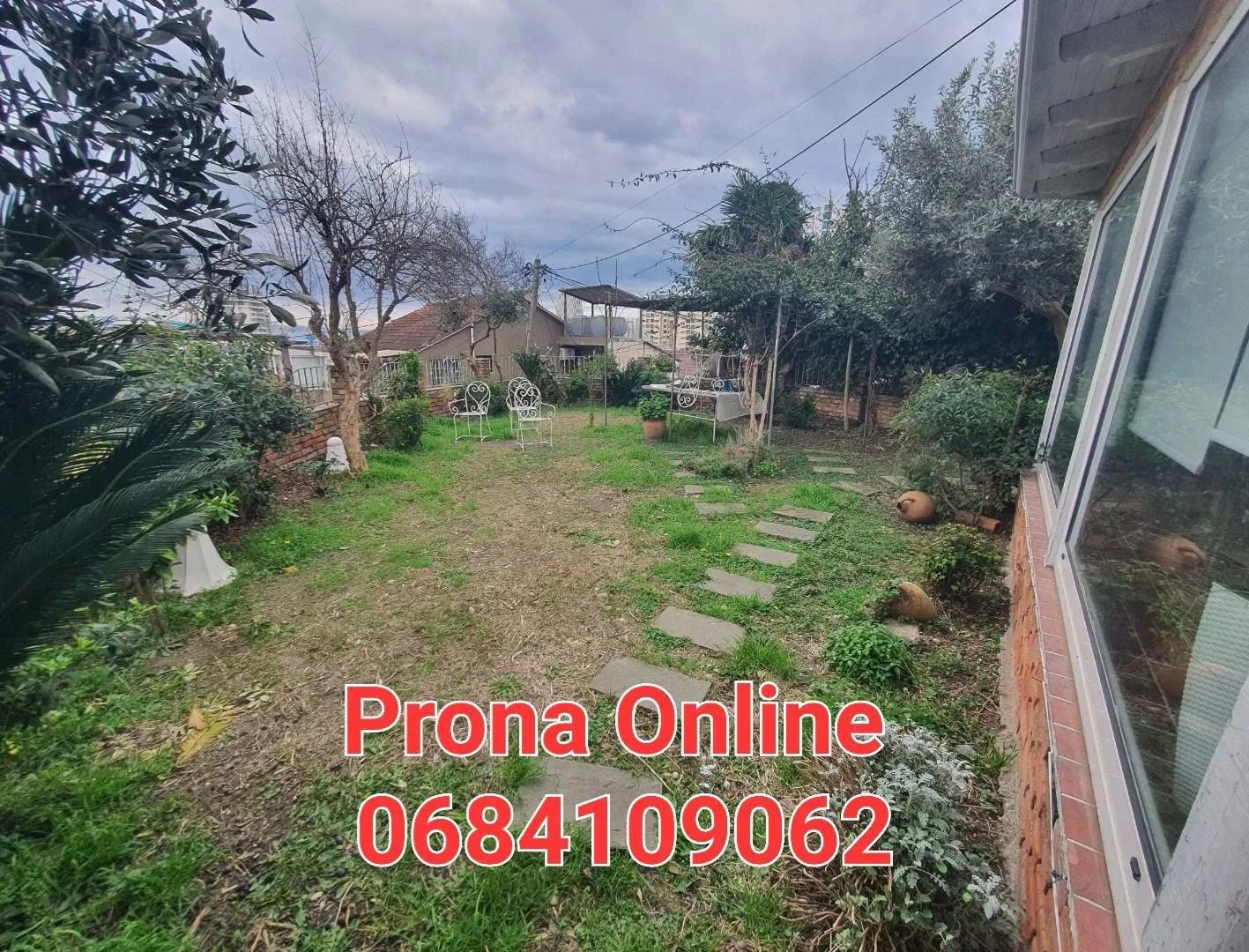 Jepet me QERA shtepi 1 kat ne qender te Durresit 17