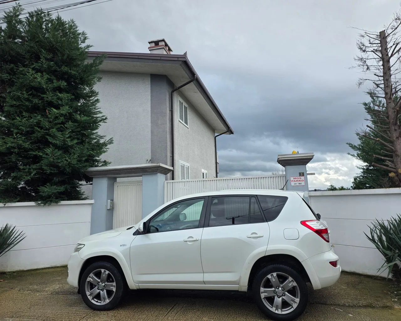 Okazion 0692109064 Toyota Rav4 7500€ Automatike perfekte N 3