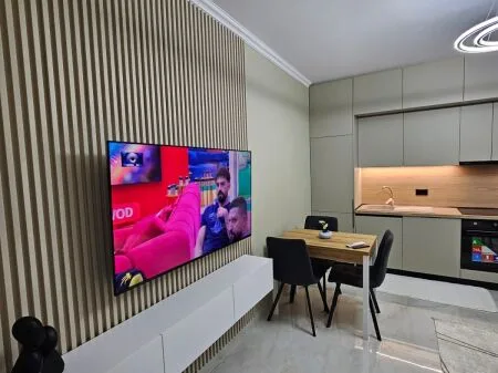 🏡 Shtepi me qera » Rruga 5 Maji, Tirane