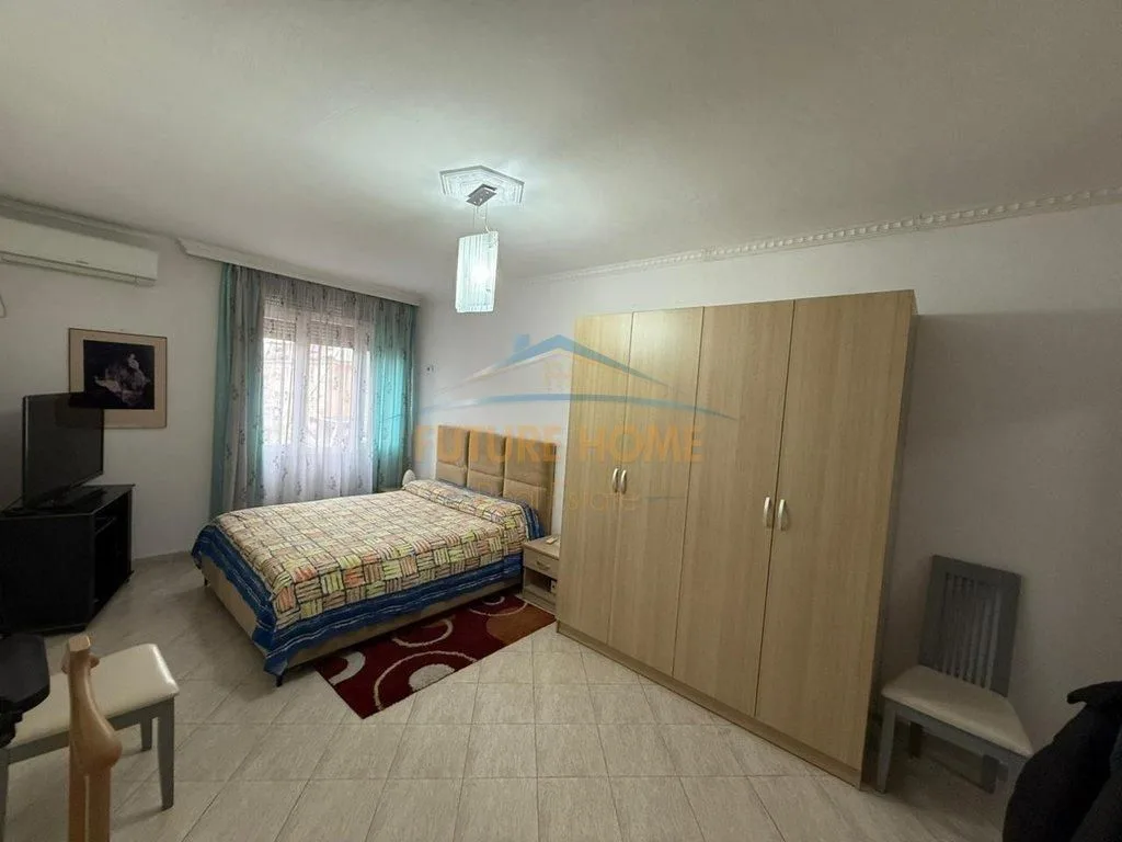 Shitet, Apartament 2+1+2+Depo,21 Dhjetori, Tiranë 15