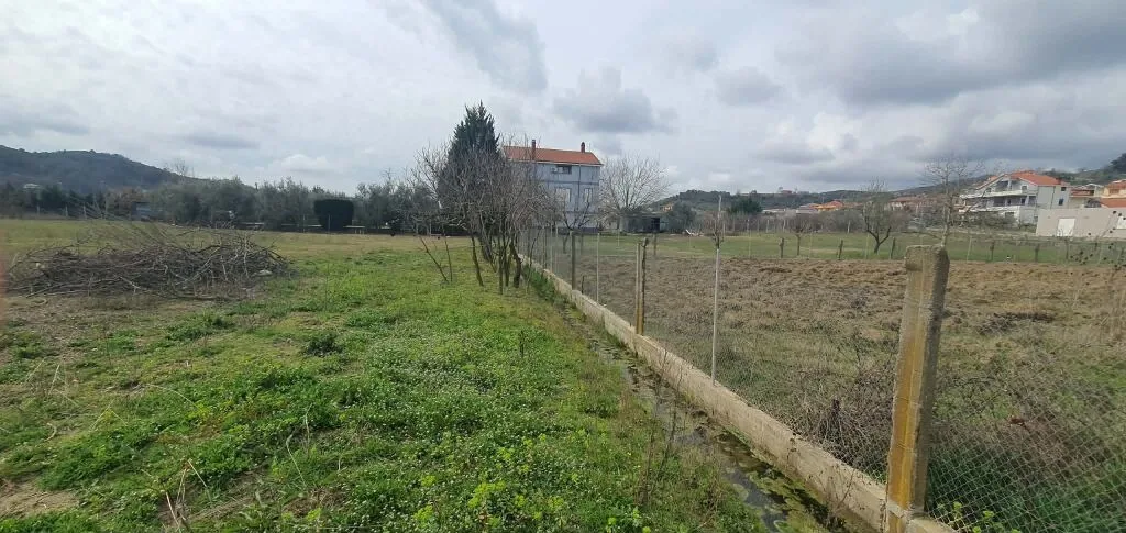 SHITET 10 000 M2 TOKE NE VORE, TIRANE-DURRES 12