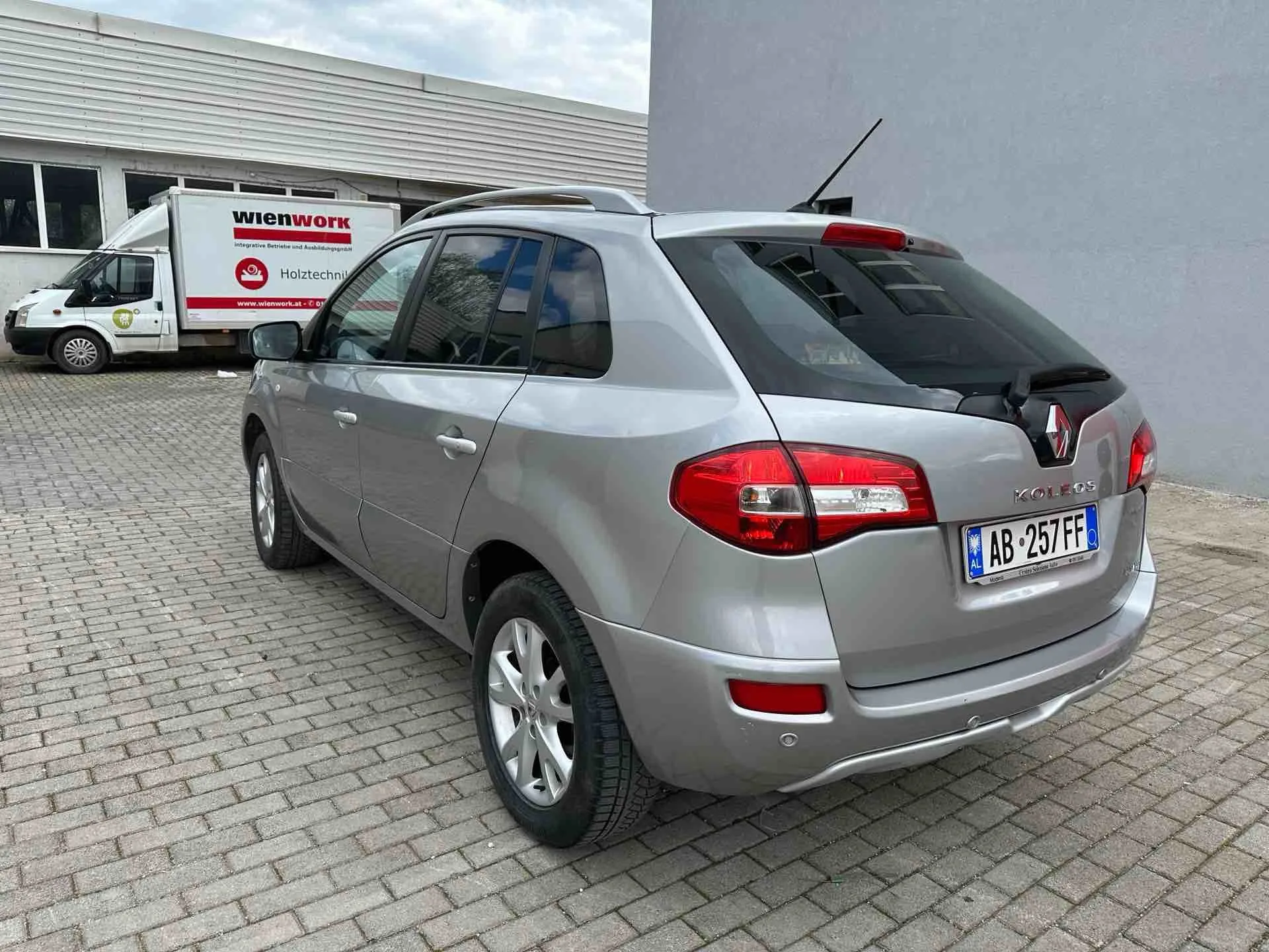 Shes Renault Koleos 2008 Nafte 2.0 manual 4x4 13