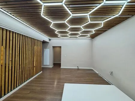 JEPET AMBIENT BIZNESI 70 M2 ME QIRA TE KOMUNA E PARISIT 600 EURO 10