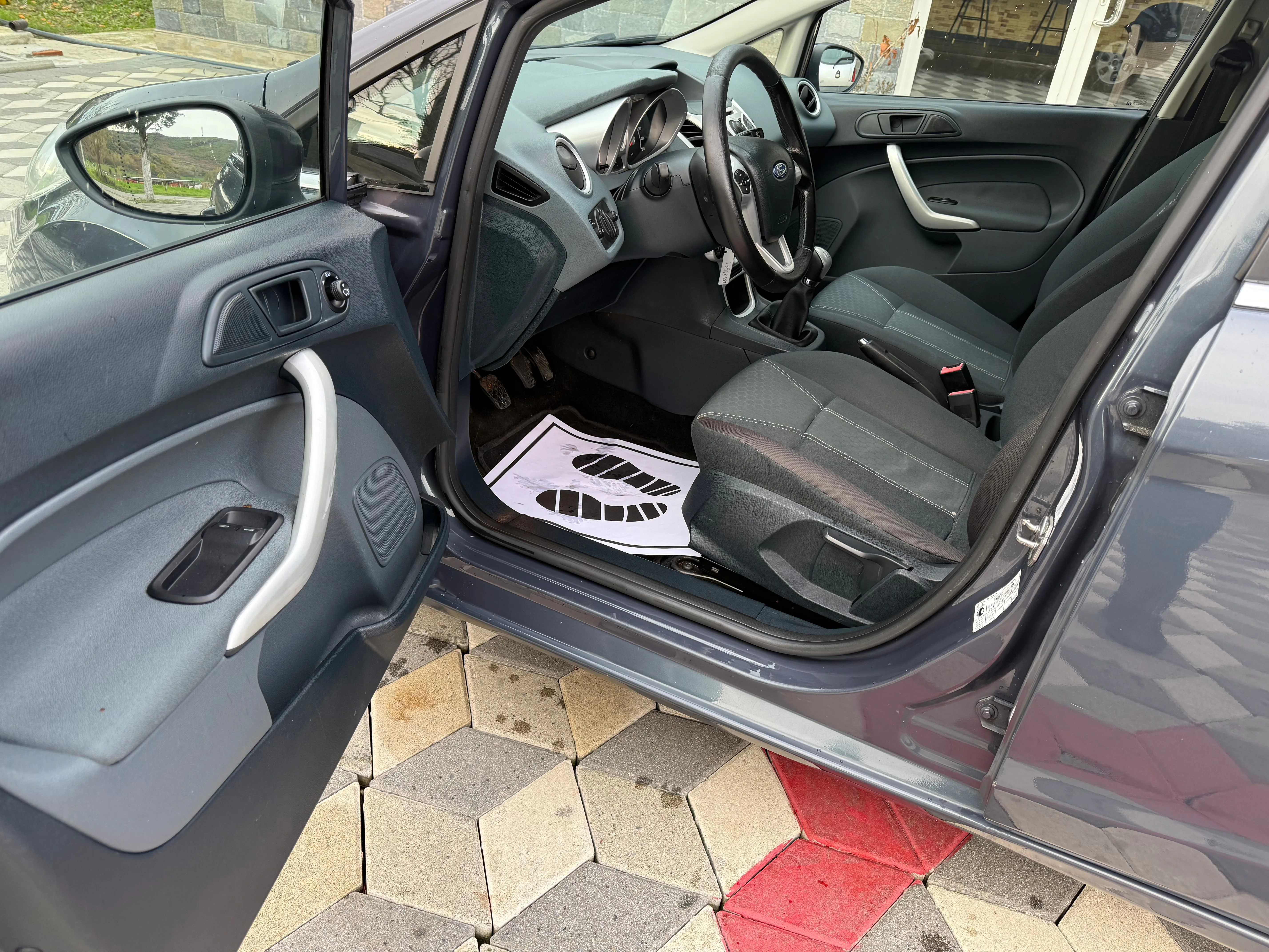 DISKUTUSHEM SHITET FORD FIESTA 1.6 NAFTE MANUAL VITI 2011 19