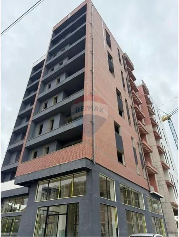 🏡 Shtepi ne shitje » Parku Ish-Fusha e Aviacionit, Tirane 2