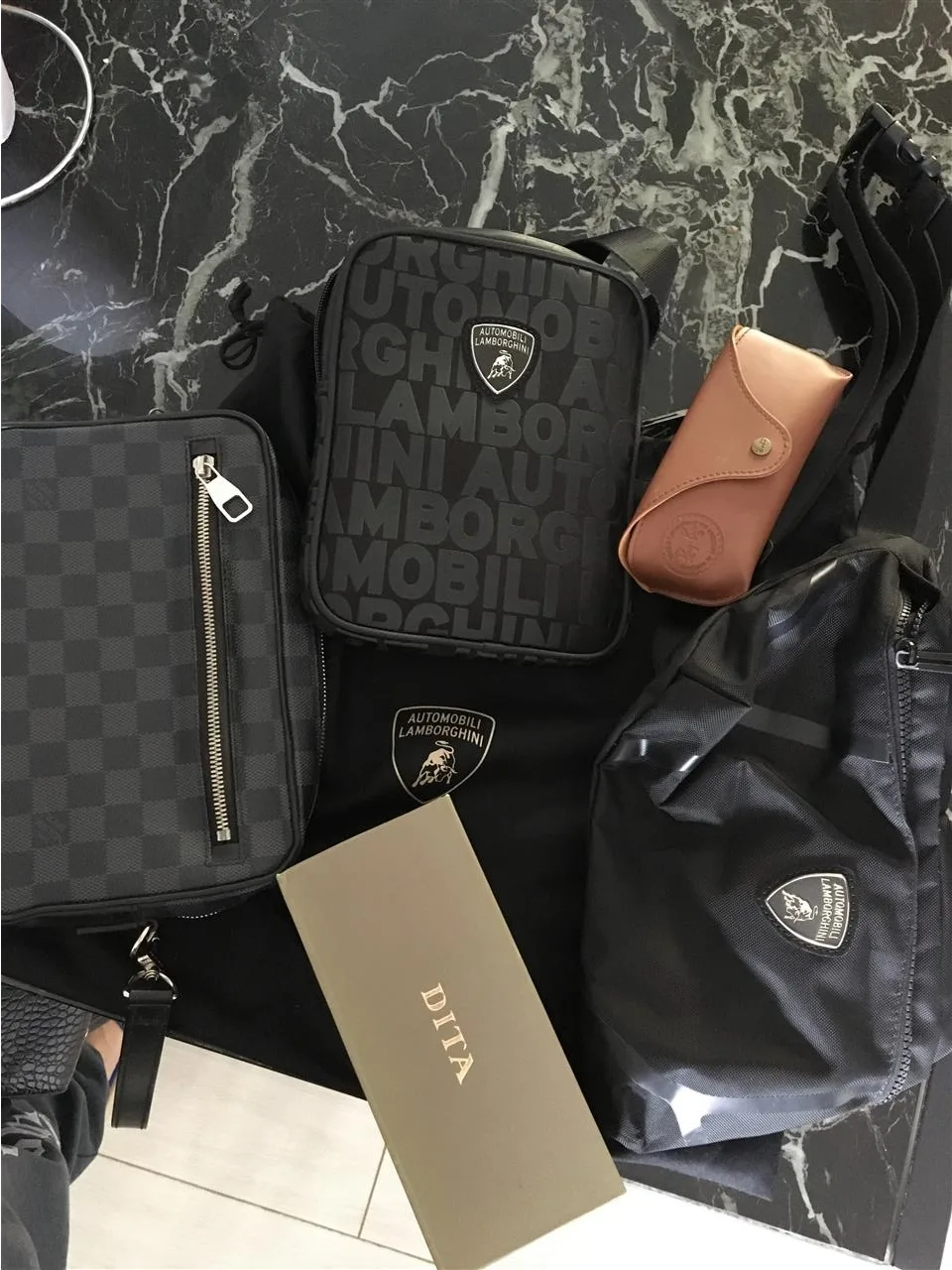 SHITEN CANTA ORIGJINALE LOUIS VUITTON LAMBORGHINI 12