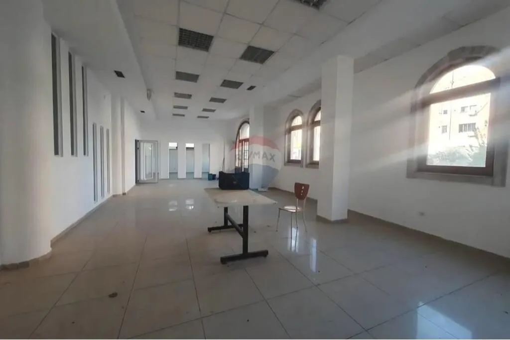 Ambjent Biznesi Me Qera » Kinostudio, Tirane 7