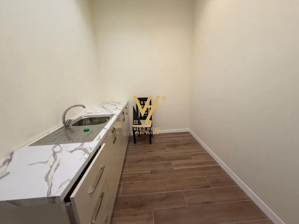 SHITET AMBIENT BIZNESI 222 M2 TE BUNKART 270.000 EURO 4