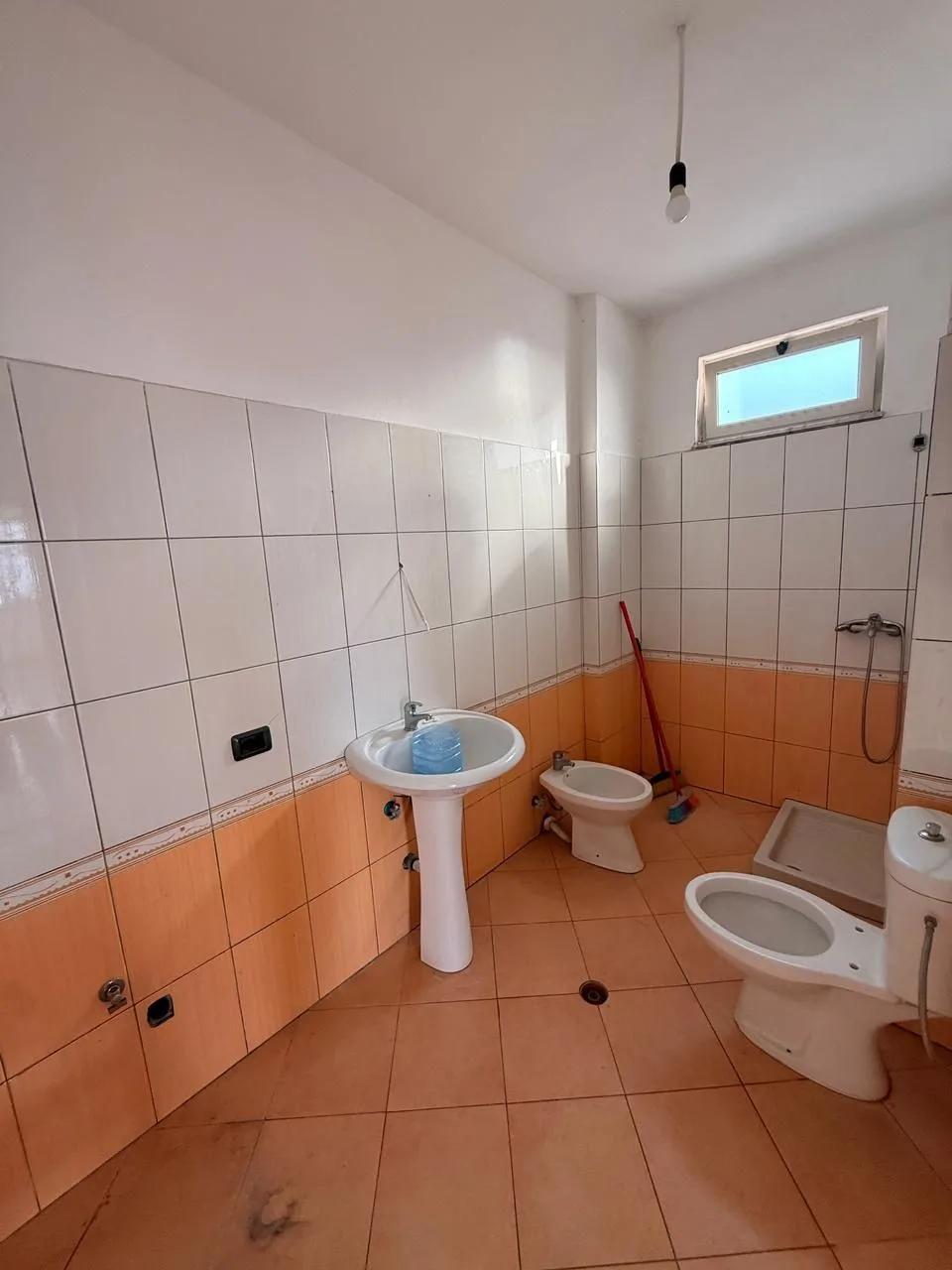 SHITET APARTAMENT 2+1 HOTEL ANTALYA PLAZH, DURRES 20