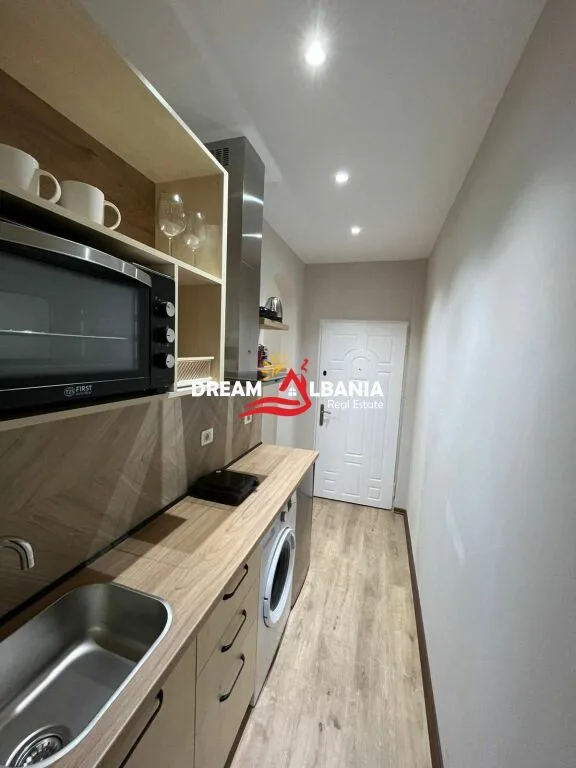 Garsoniere Ne Shitje Tek Stadiumi Dinamo 2