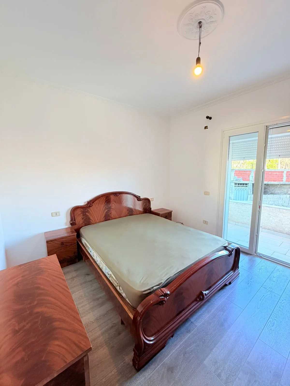 JEPET ME QERA KATI I DYTE I NJE VILE 3-KATESHE PRANE SPITALI 16