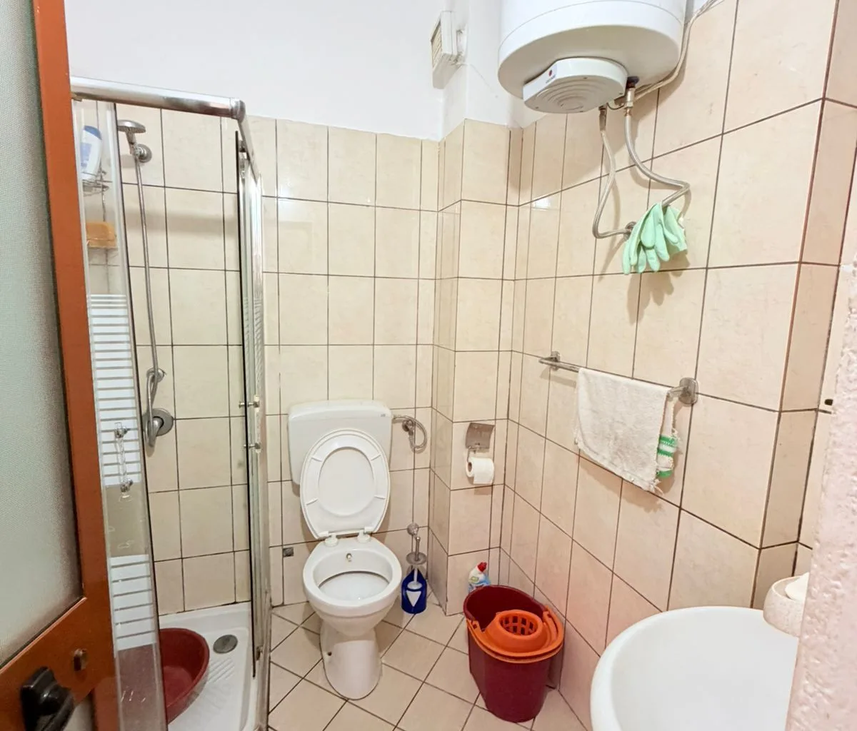 SHITET APARTAMENT 1+1 PRANE HOTEL ANTALYA PLAZH, DURRES 3