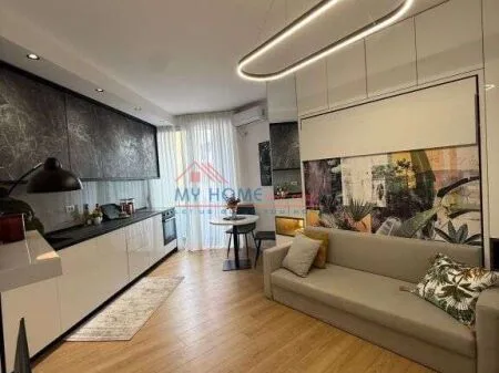 Shitet Apartament 1+1 tek Komuna e Parisit, prane Rrethrrotullimit 11