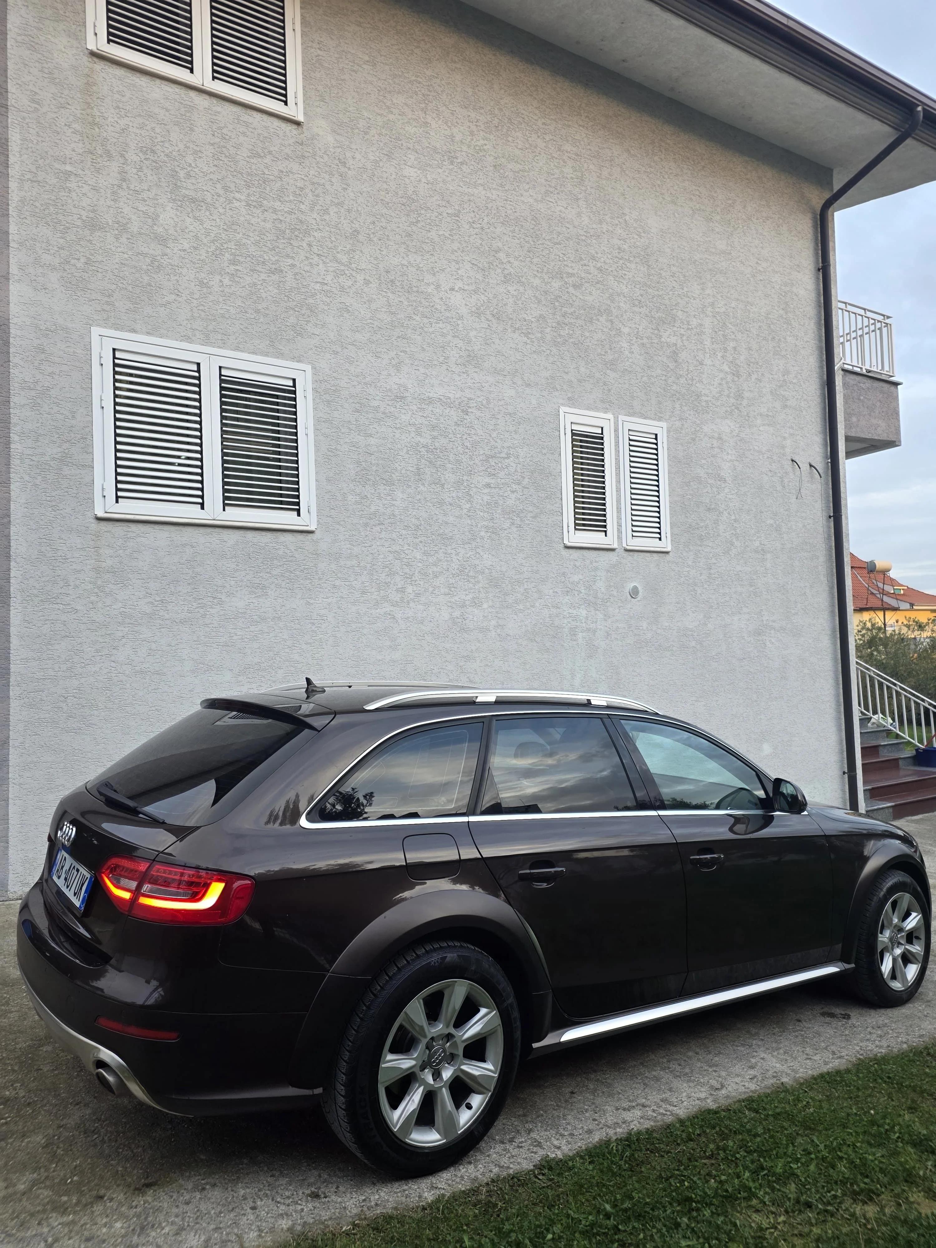 Audi a4 Allroad 3.0 nafte super makine Nga Europa 17