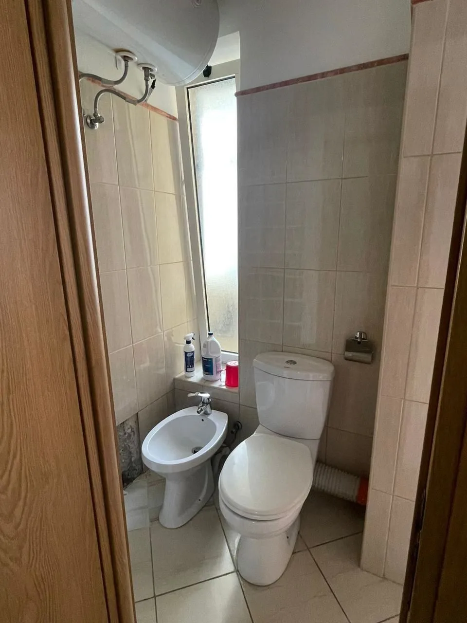 JEPET ME QERA GARSONIERE VOLLGA, DURRES 18