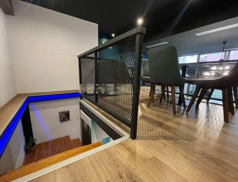 Shitet ambient komercial – Bar (Dupleks) ne Xhamllik 3