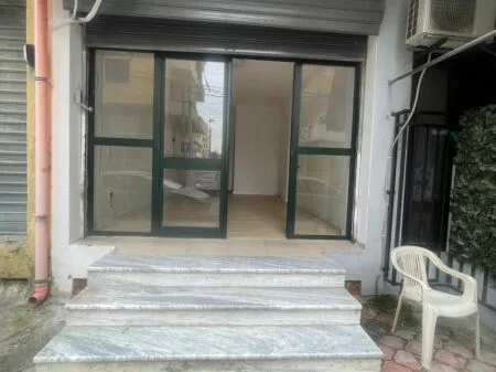 Shitet Ambient Komercial – Rruga e Kavajes 340,000 € 4