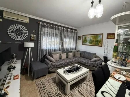 🏡 Shitet Apartament 1+1 – Corner Residence, Rruga e Kavajes 9
