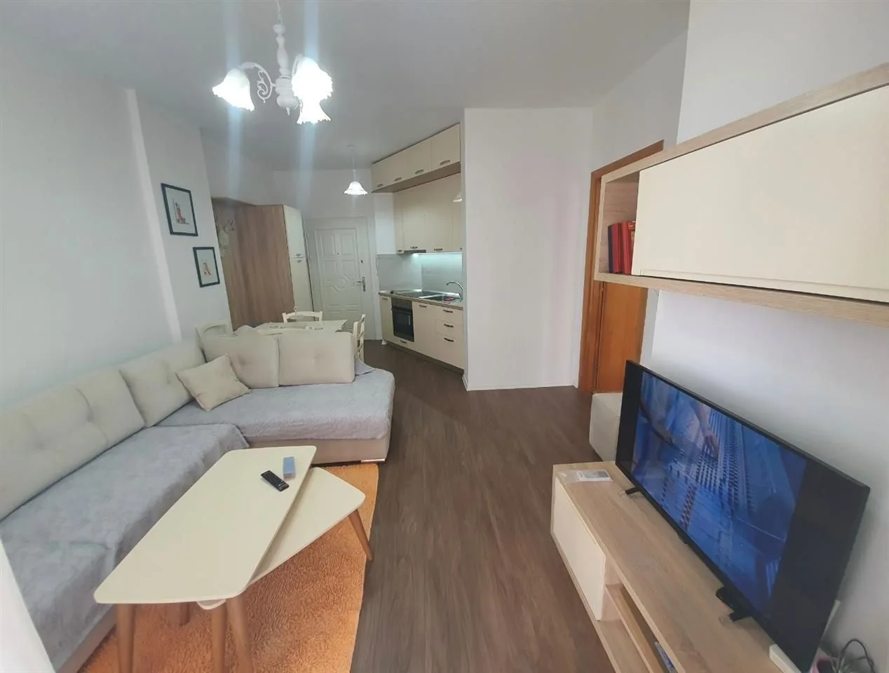 Jepet me QERA ditore Ap.2+1 në Plazhin e Durrësit 19