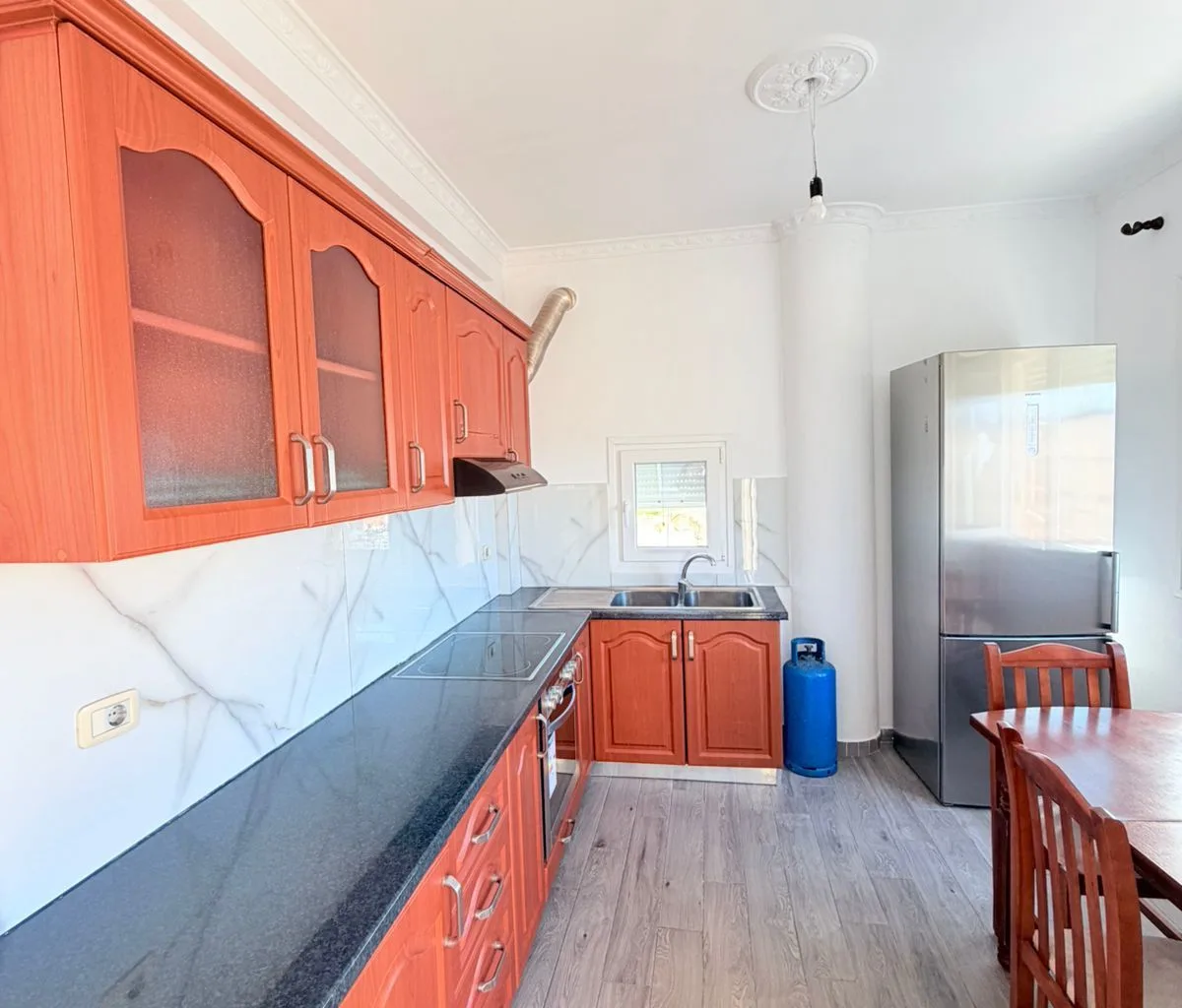 JEPET ME QERA KATI I DYTE I NJE VILE 3-KATESHE PRANE SPITALI 4