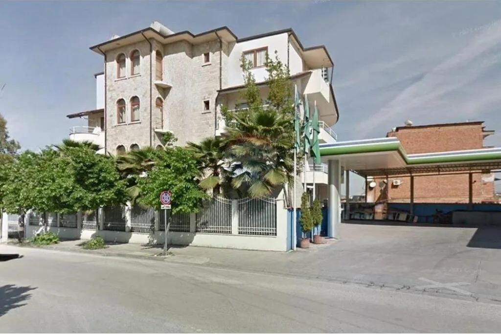 Ambjent Biznesi Me Qera » Kinostudio, Tirane 3