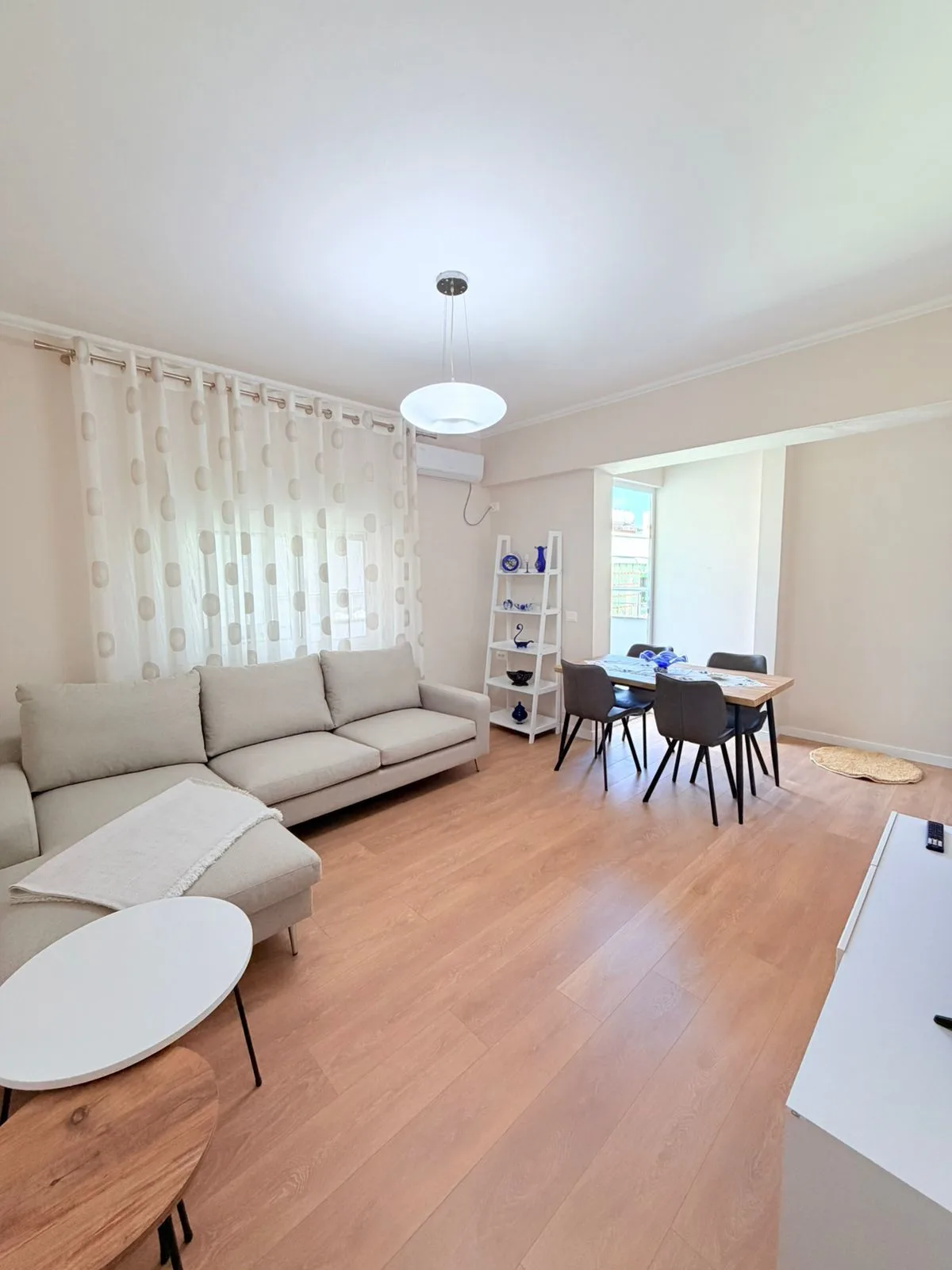 JEPET ME QERA APARTAMENT 2+1 PRANE MUZEUMIT, DURRES 12