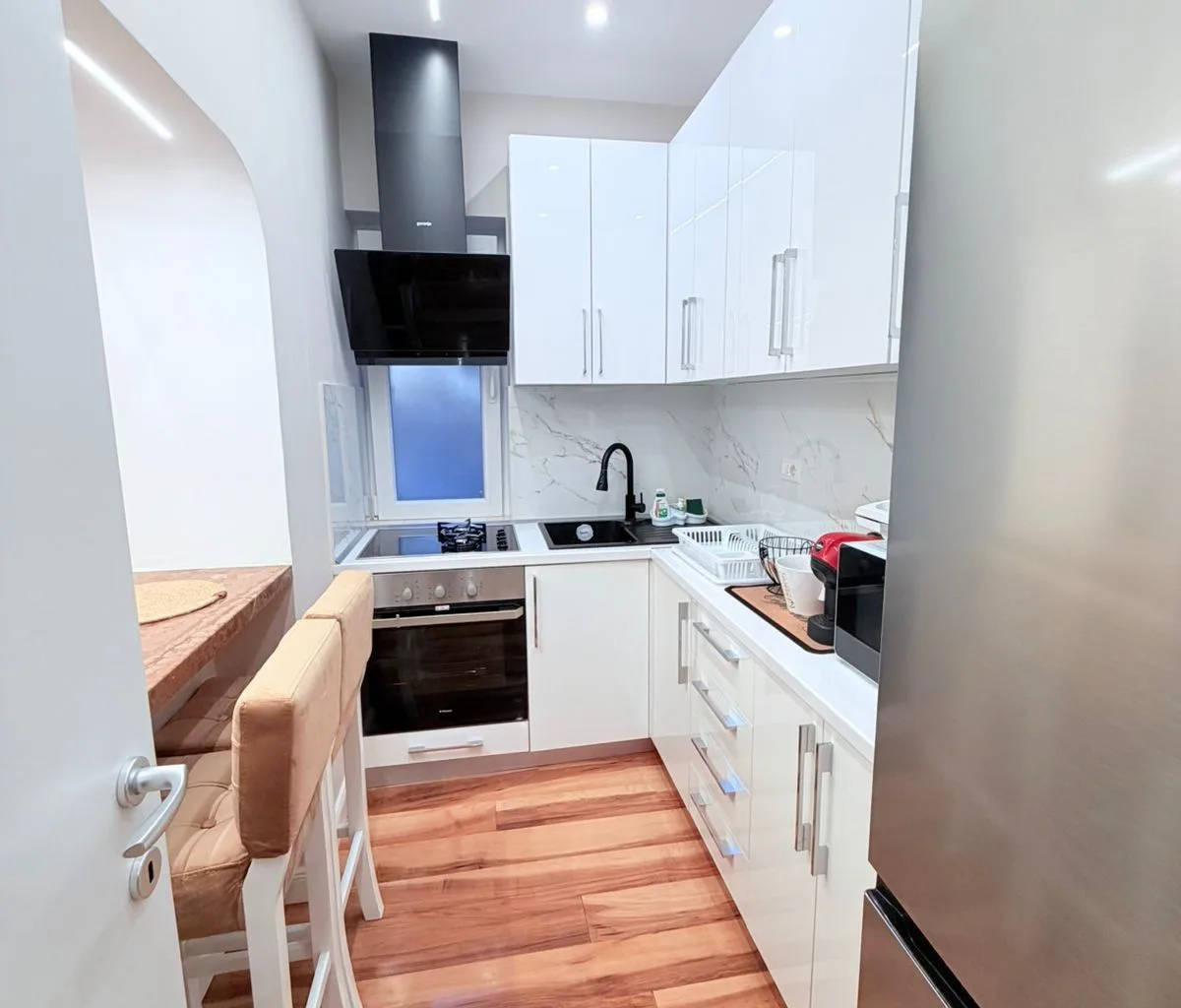 JEPET ME QERA APARTAMENT 1+1 PRANE GJYKATES, DURRES 7