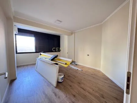 Ambjent Biznesi Me Qera » Gjykata e Lartë e Republikës së Shqipërisë, Tirane 11