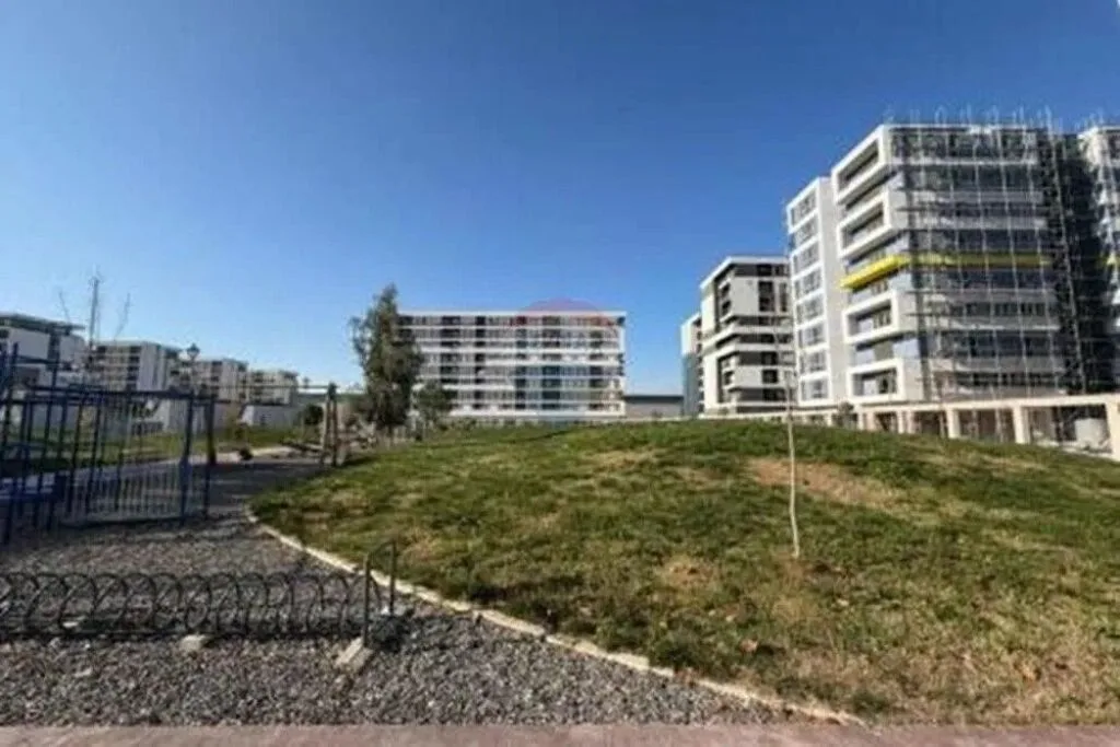 Apartament - Për Shitje - Univers City, Tiranë 3