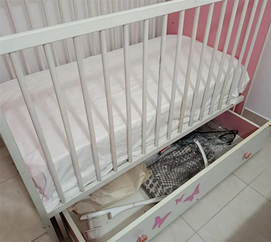 Krevat me lekundje Dyshek 2