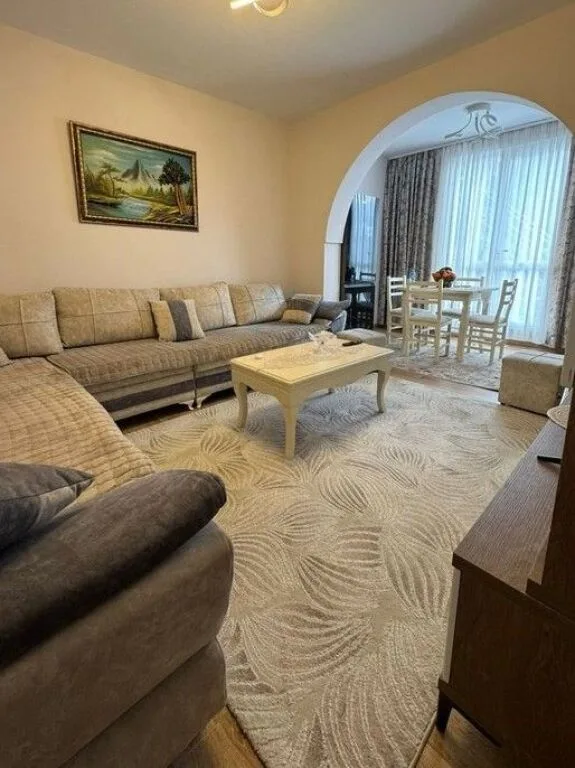 Shitet, Apartament 1+1+ Verande, Kinostudio, Tiranë. 2