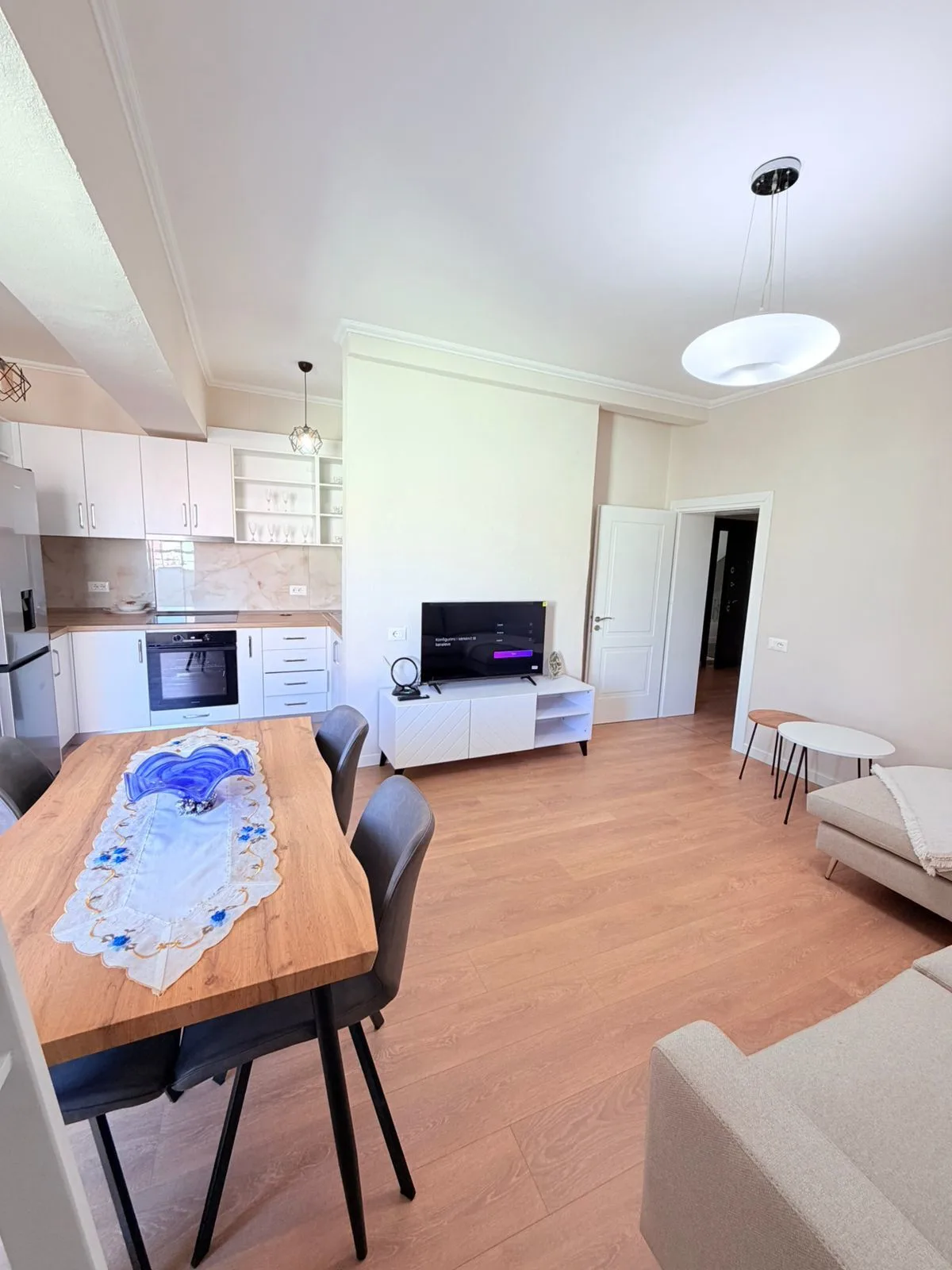 JEPET ME QERA APARTAMENT 2+1 PRANE MUZEUMIT, DURRES 16