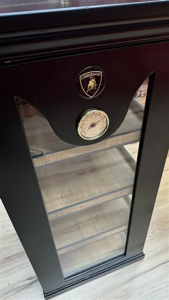 SHITET KUTI E MADHE LUKSOZE HUMIDOR PER PURO CIGARE AKSESOR 5