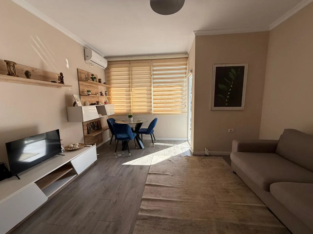 Japim me qira apartament 1+1 te Garda 4