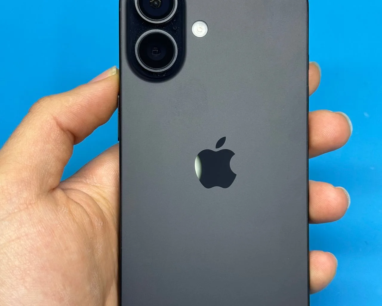 PJESE ORIGJINALE PER IPHONE 16