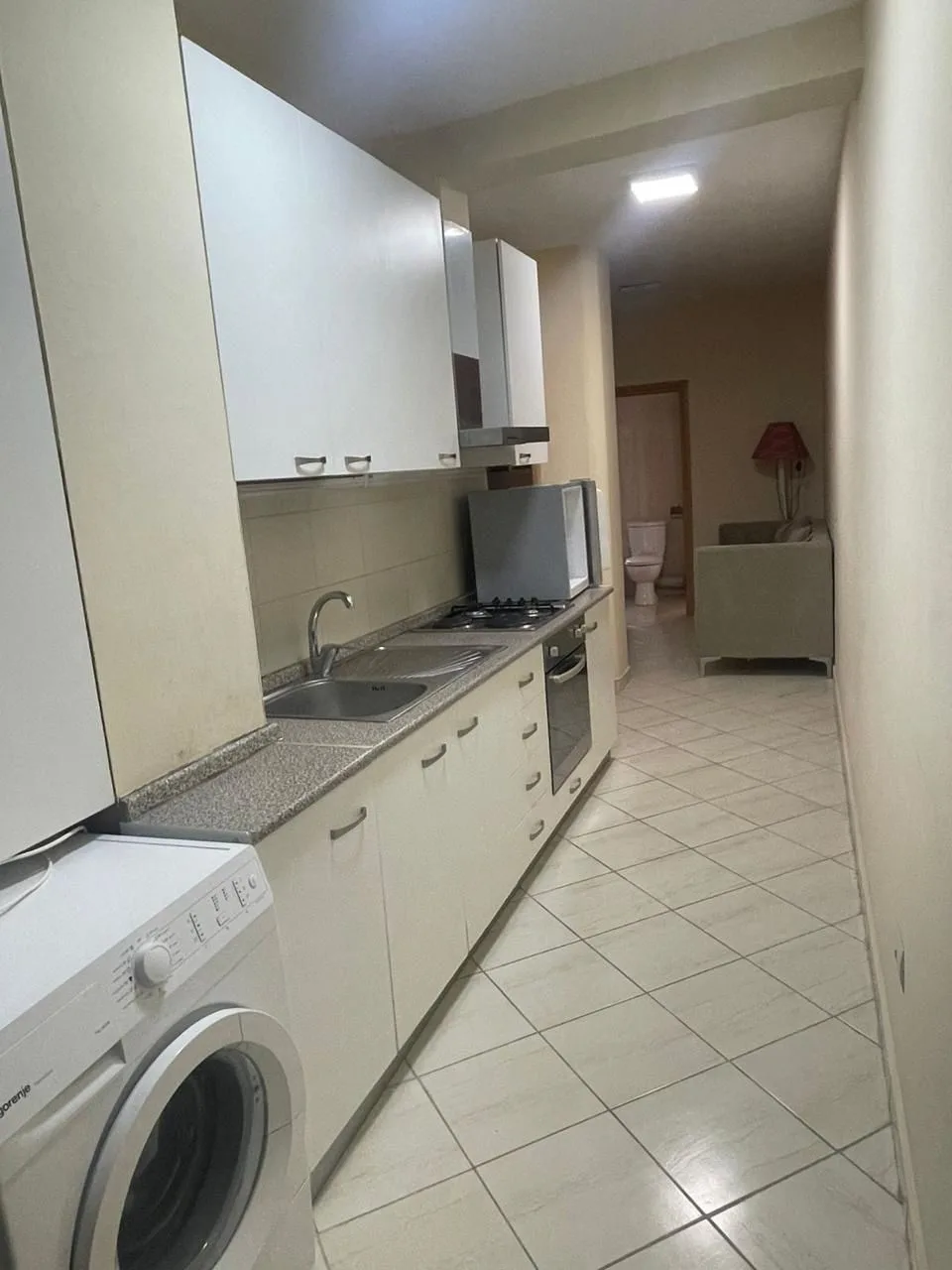 JEPET ME QERA GARSONIERE VOLLGA, DURRES 15