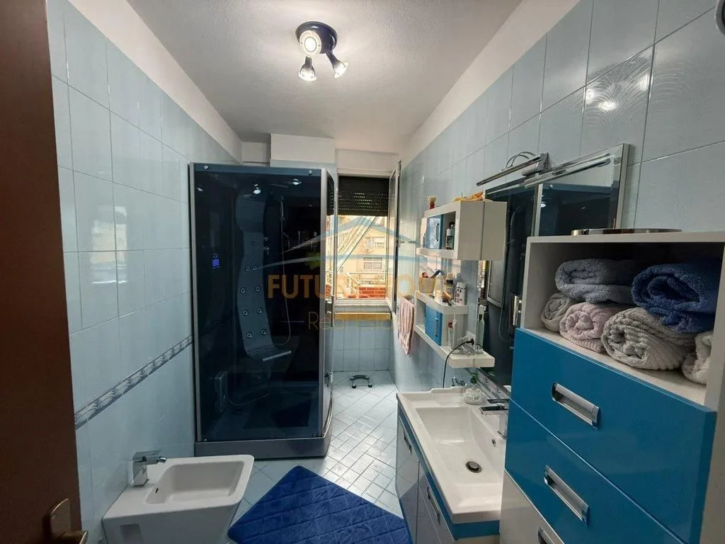 Shitet, Apartament 2+1+2+Depo,21 Dhjetori, Tiranë 8