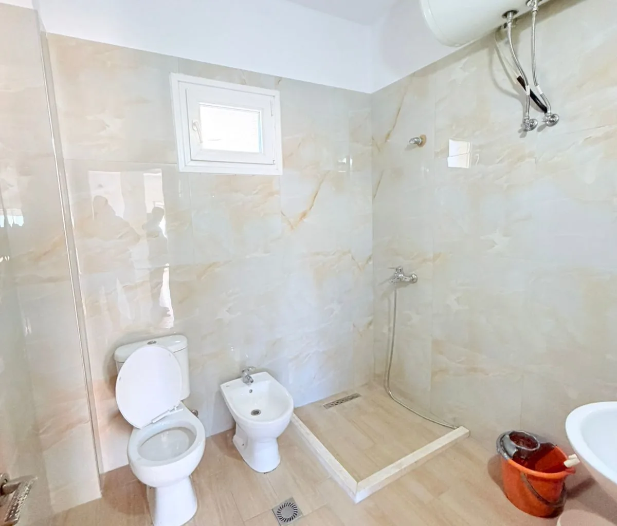 JEPET ME QERA KATI I DYTE I NJE VILE 3-KATESHE PRANE SPITALI 6